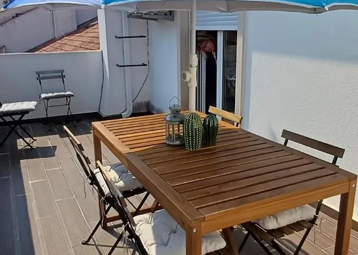 شقة Castle, Terrace And Relax *